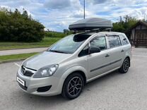 Opel Zafira 1.6 MT, 2011, 230 000 км, с пробегом, цена 820 000 руб.