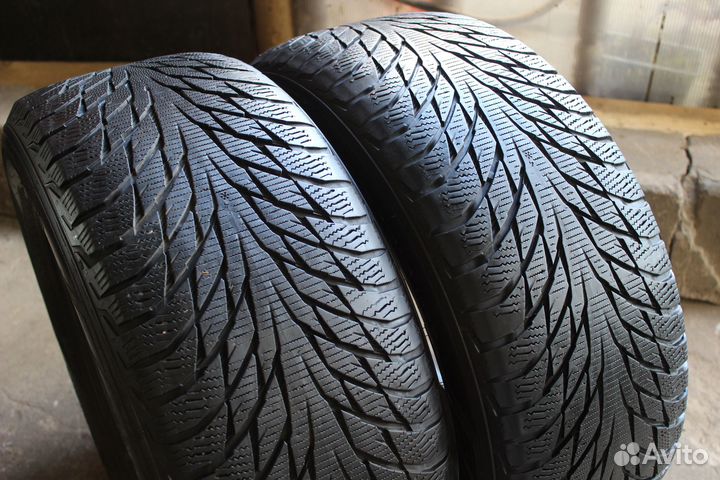 Nokian Tyres Hakkapeliitta R2 245/50 R18 100R