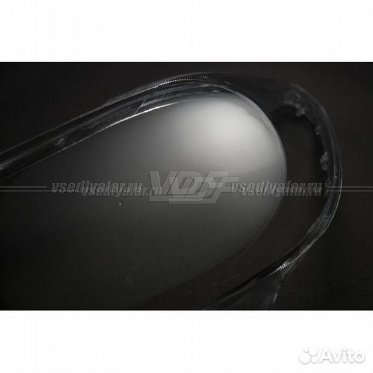 Стекло для фары Toyota Tundra / Sequoia (2006-2017