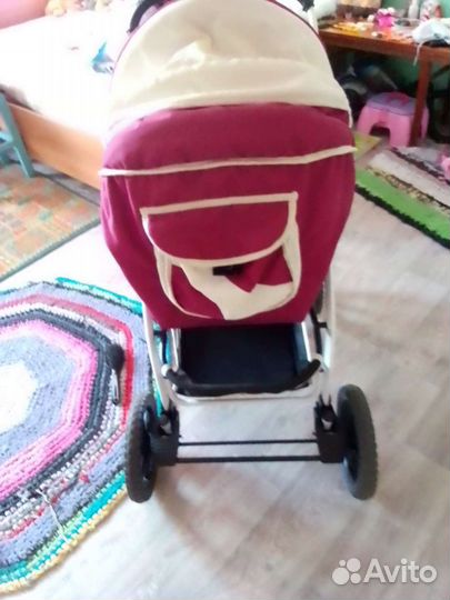 Прогулочная коляска