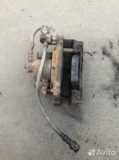 Суппорт передний правый VW Tiguan 1