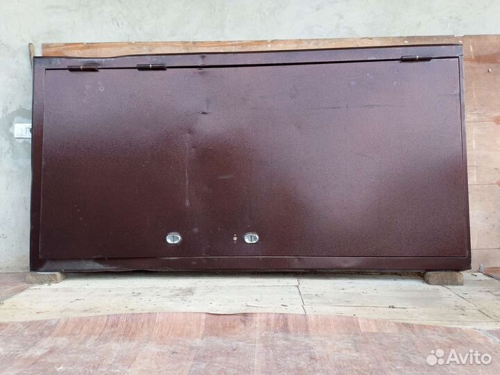 Дверь входная металлическая