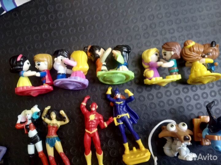 Фигурки из киндерюрприза, тиктокеры, тролли