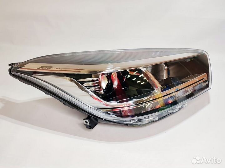 Фара передняя правая LED Chery Tiggo 4 Pro оригина