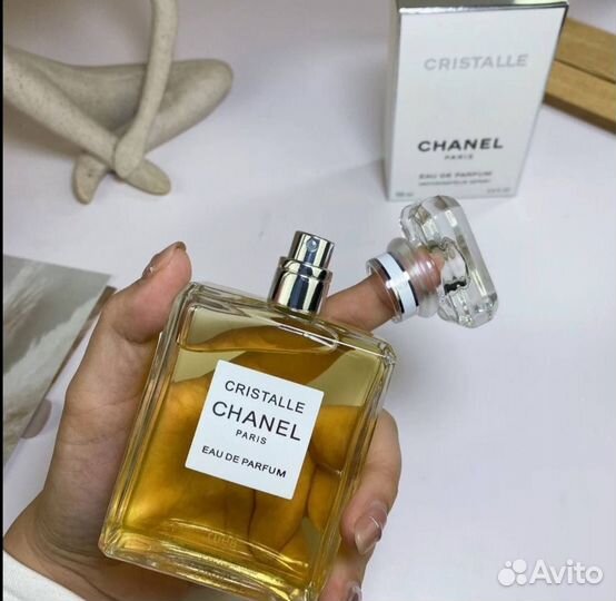 Chanel cristalle