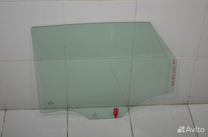 Стекло двери заднее левое Audi Q3 8U 2012