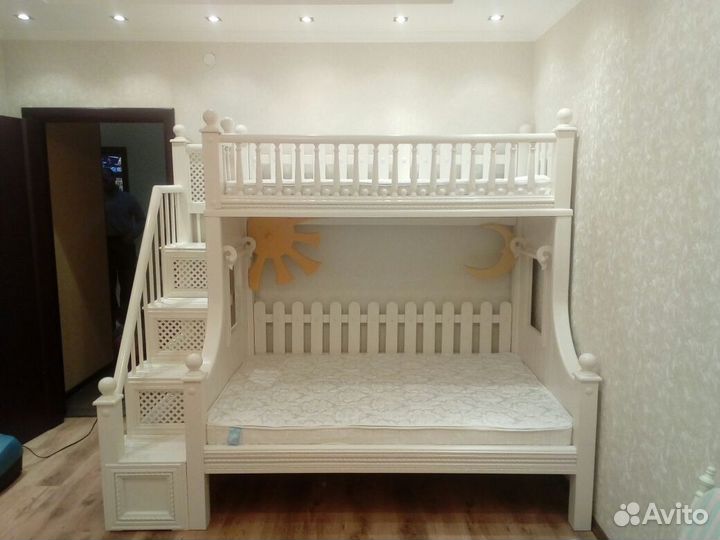 Кроватка детская