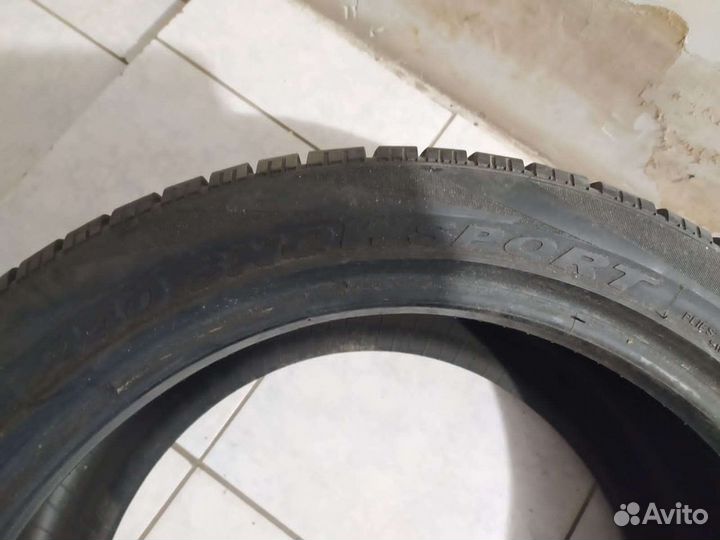 Winter Tact WT 80 255/40 R17