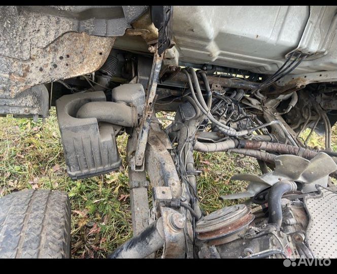 Кабина isuzu elf и другие запчасти