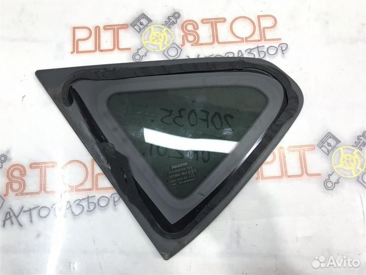Стекло багажника правое Nissan Qashqai (J10) 2006