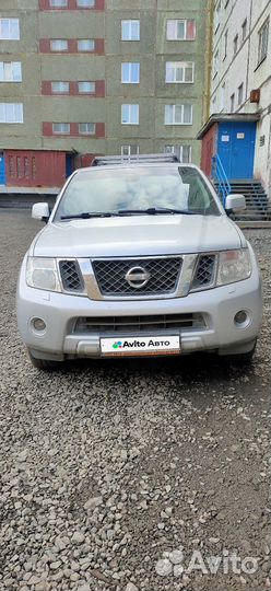 Nissan Pathfinder 2.5 МТ, 2010, 137 000 км