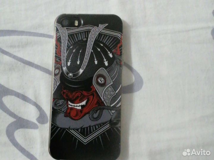 Телефон iPhone 5se