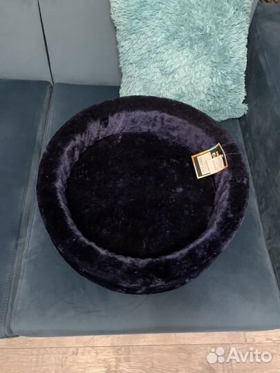 Лежанка для кошек новая
