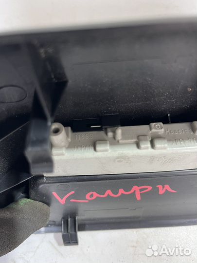 Задний стоп сигнал фонарь Тойота Камри 50