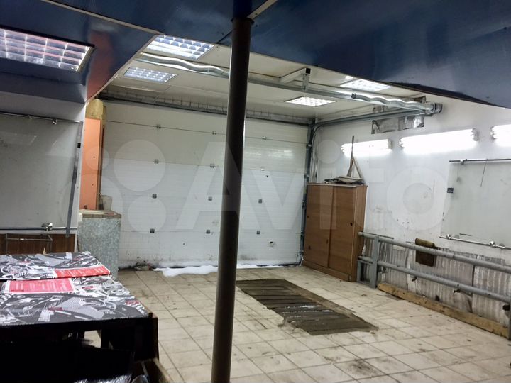 Гараж, > 30 м²