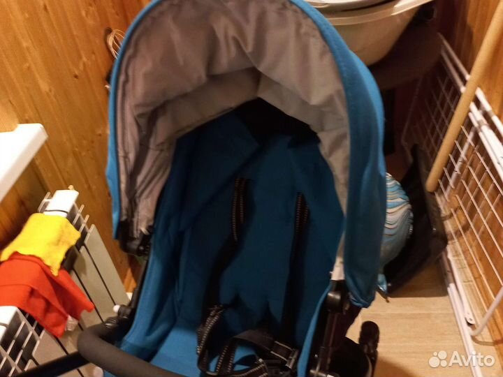 Коляска прогулочная