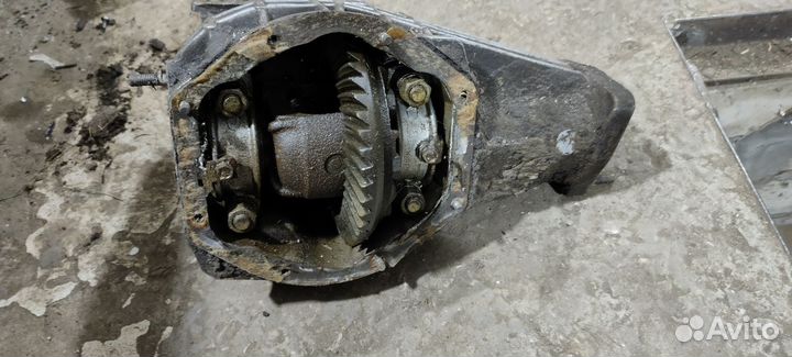 Редуктор переднего моста niva