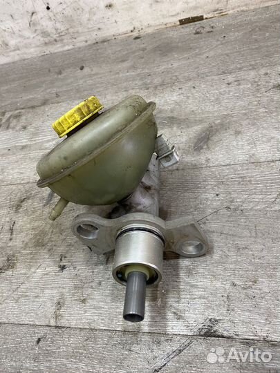 Цилиндр тормозной главный Audi A6