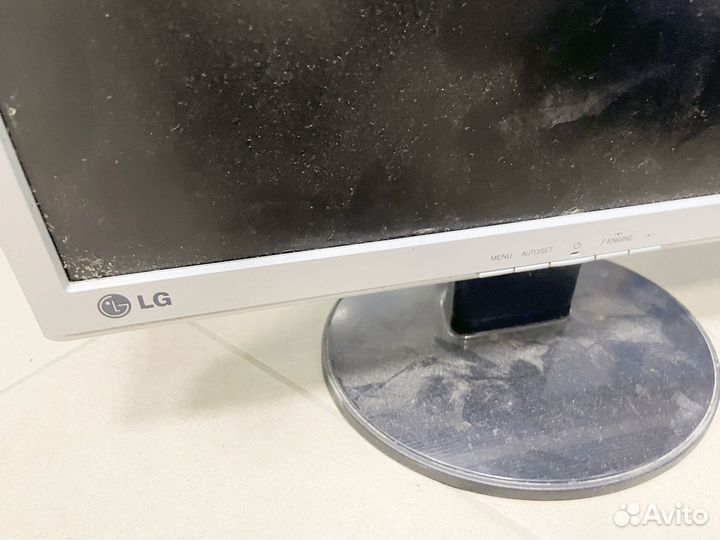 Монитор lg