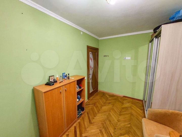 2-к. квартира, 54 м², 2/5 эт.