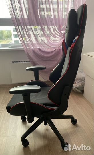 Компьютерное кресло Zombie Viking 4 Aero