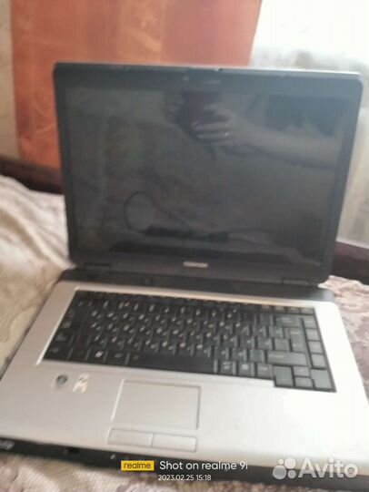 Ноутбук на запчасти toshiba