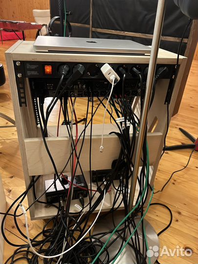 Рэковая тумба