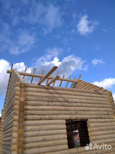 Бригада строителей