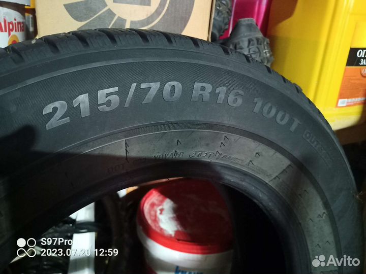 Kumho WinterCraft WS71 215/70 R16 100