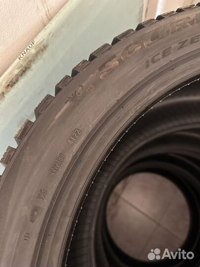 Pirelli Ice Zero 275/40 R21 и 315/35 R21