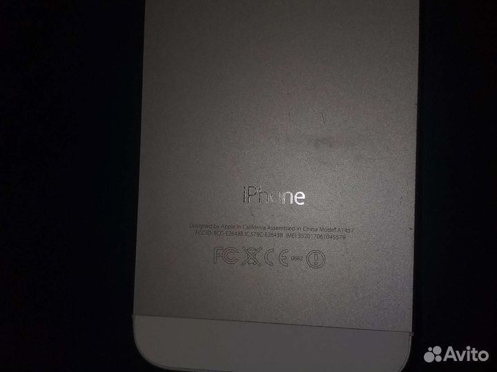 Телефон iPhone 5s