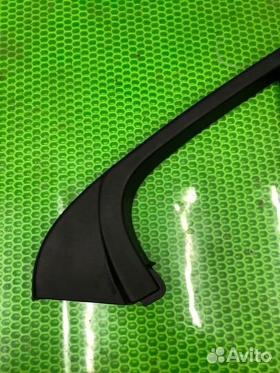 Накладка рамки двери задняя левая Mercedes-Benz