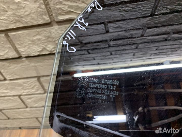 Hyundai Solaris Стекло двери задней правой