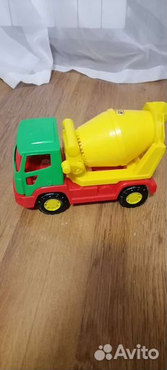 Игрушки для мальчика 3+