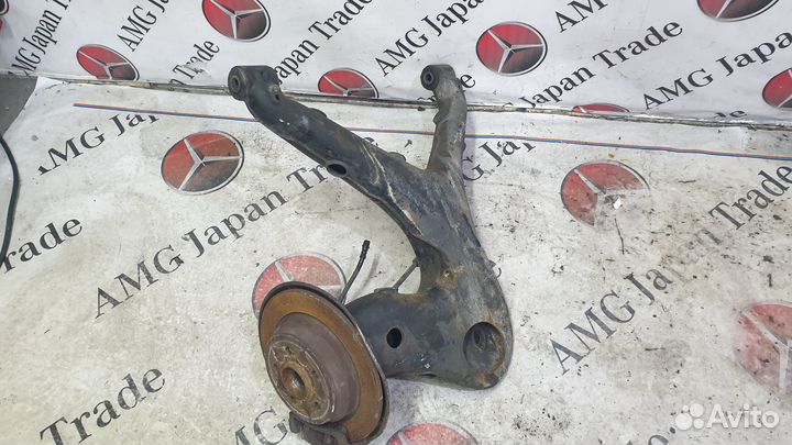 Рычаг задний правый на Mercedes W639