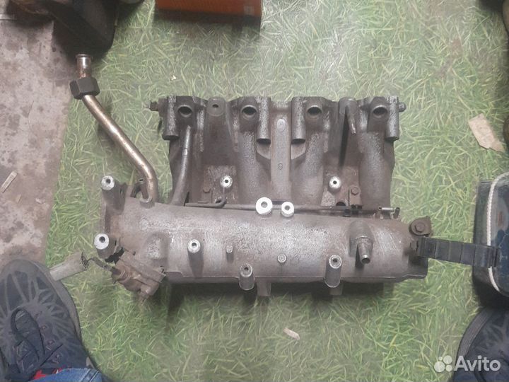 Коллектор впускной Nissan Almera N16