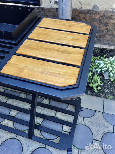 Мангал с откидной крышкой