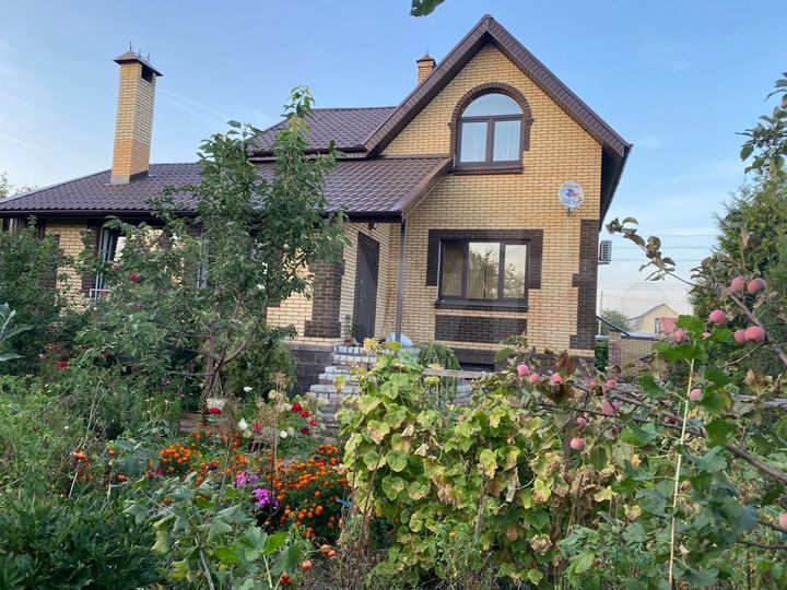 Дом 171,6 м² на участке 4 сот.