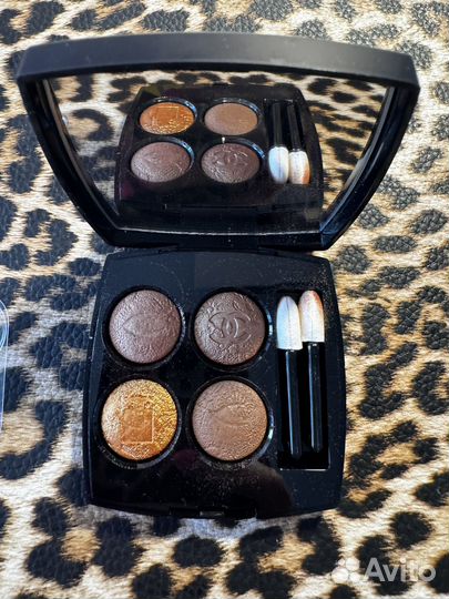 Тени для век chanel