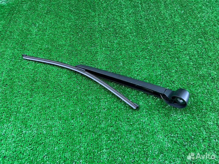 Поводок заднего стеклоочистителя Audi A4 B8 VAG