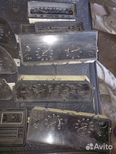 Щиток приборов