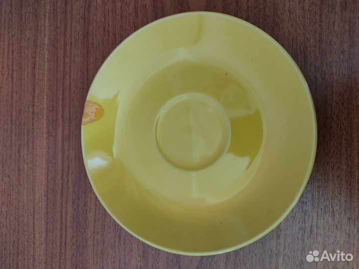 Чайные чашки с блюдцами