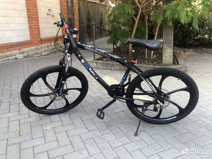 Дорожный велосипед BMW