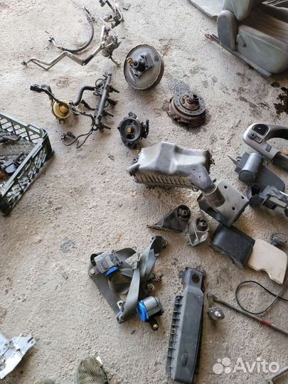 Колонки задние сетки на кия шума 2