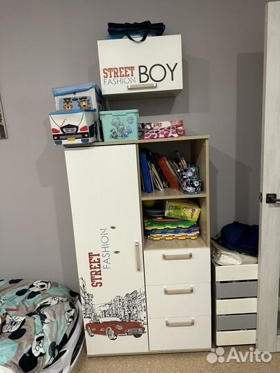 Шкаф детскиц и ящик