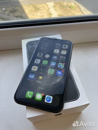 iPhone 11, 64 ГБ