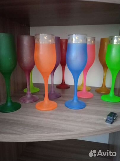 Фужеры, кружки, сахарница