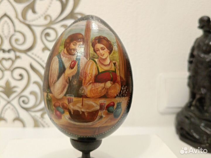 Яйцо расписное Миниатюра Пасхальная трапеза