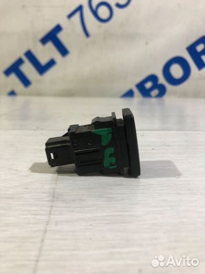 Кнопка омывателя фар toyota corolla E150 1.6 мт се