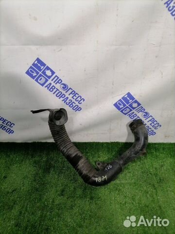 Патрубок воздушного фильтра Toyota Corolla седан